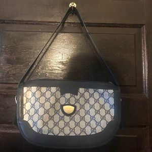 Gucci shoulder bag